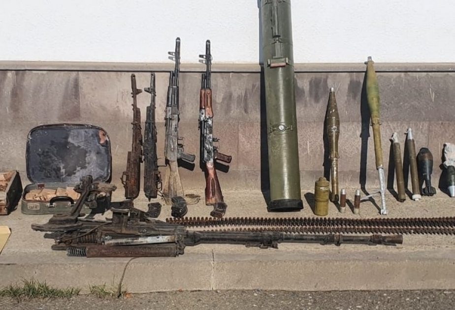Diversas municiones abandonadas se encuentran en el distrito de Khojavand
