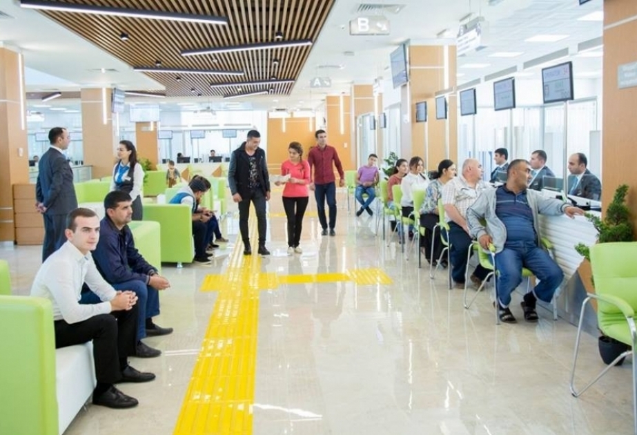 Yanvar-oktyabr aylarında hər bir sakin orta hesabla 611,5 manatlıq müxtəlif ödənişli xidmətlərdən istifadə edib