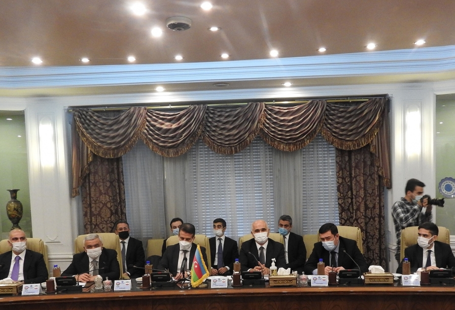 Delegación encabezada por el viceprimer ministro de Azerbaiyán está de visita en Irán