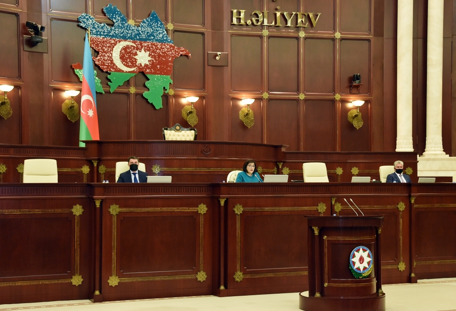 Milli Məclis 2022-ci il dövlət büdcəsi haqqında qanun layihəsini ikinci oxunuşda qəbul edib