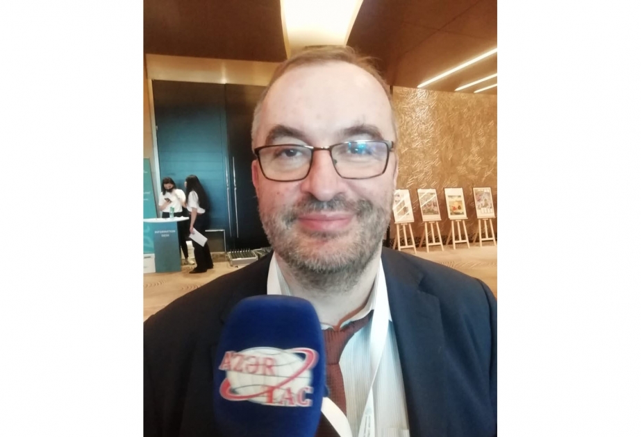 Macarıstanlı professor: Nizami Gəncəvinin təşviq etdiyi ümumbəşəri dəyərlər olduqca əhəmiyyətlidir