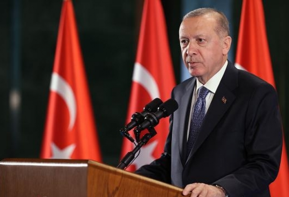 Türkiyə Prezidenti: İnsanlar COVID-19 pandemiyasının təsirini həyatın bütün sahələrində dərindən hiss edirlər