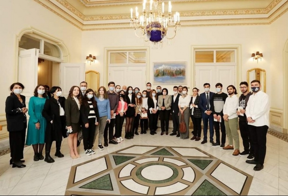 Gürcüstanın azərbaycanlı gəncləri “Plüralizm və demokratiya naminə yeni nəsil” adlı forumda fəal iştirak ediblər