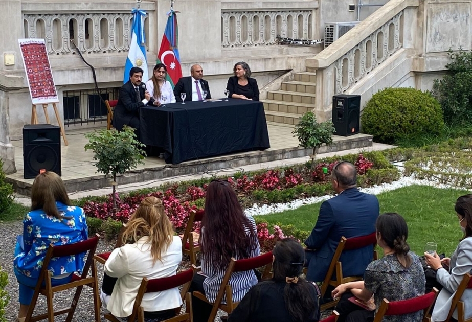Buenos Ayres şəhərində “Azərbaycan xalçaları” kitabının təqdimatı olub