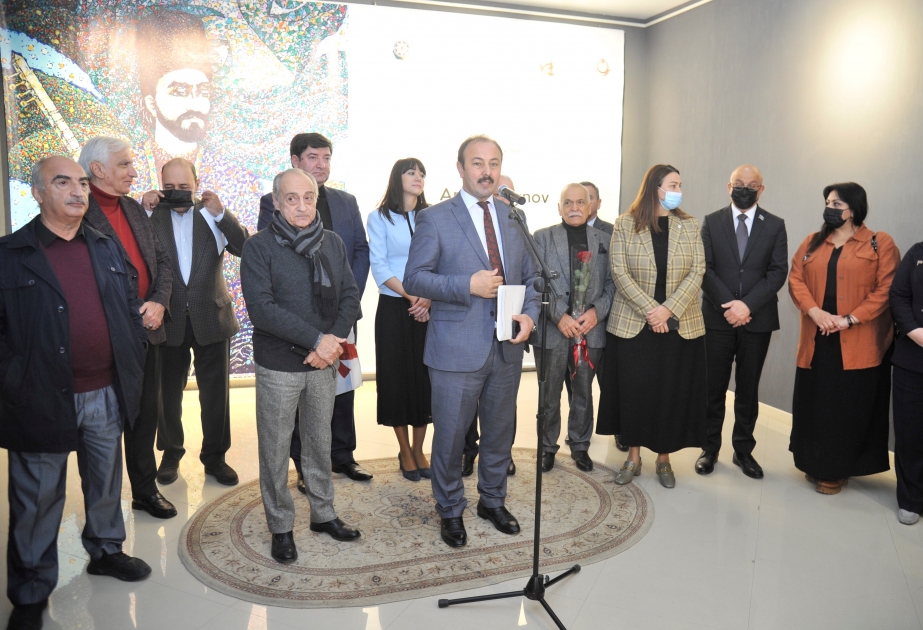 Xalq rəssamı Arif Hüseynovun “Azərbaycan aşıq sənəti” adlı bədii sərgisi açılıb