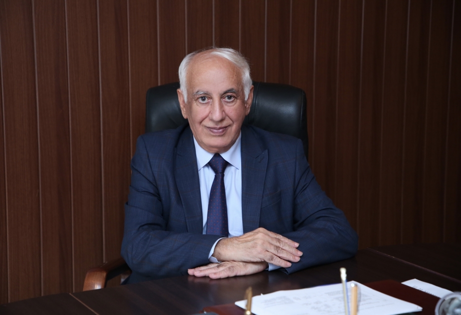 İslam Mustafayev: Azərbaycanda alternativ enerjinin tətbiqi ilə sudan hidrogenin alınması perspektivli istiqamətlərdəndir