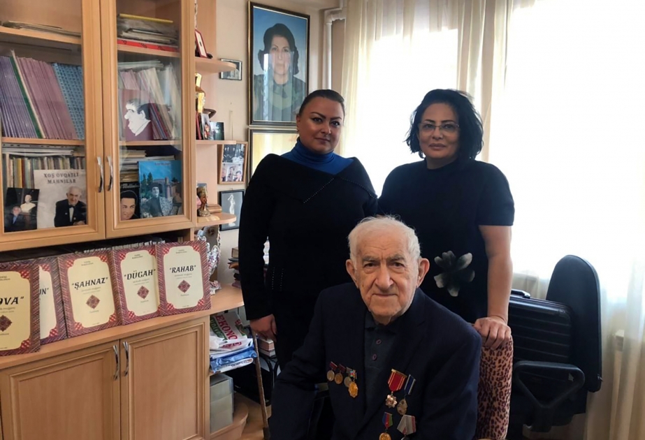 Tanınmış bəstəkar Tofiq Bakıxanov şəxsi əşyalarını muzeyə təhvil verib