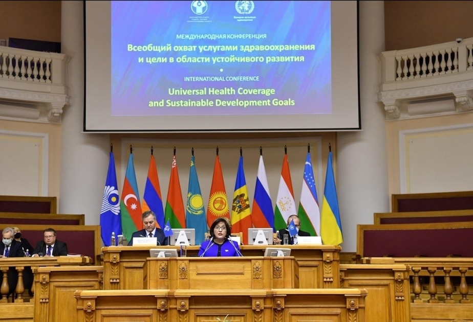 Presidenta de Milli Majlis interviene en una conferencia internacional en San Petersburgo