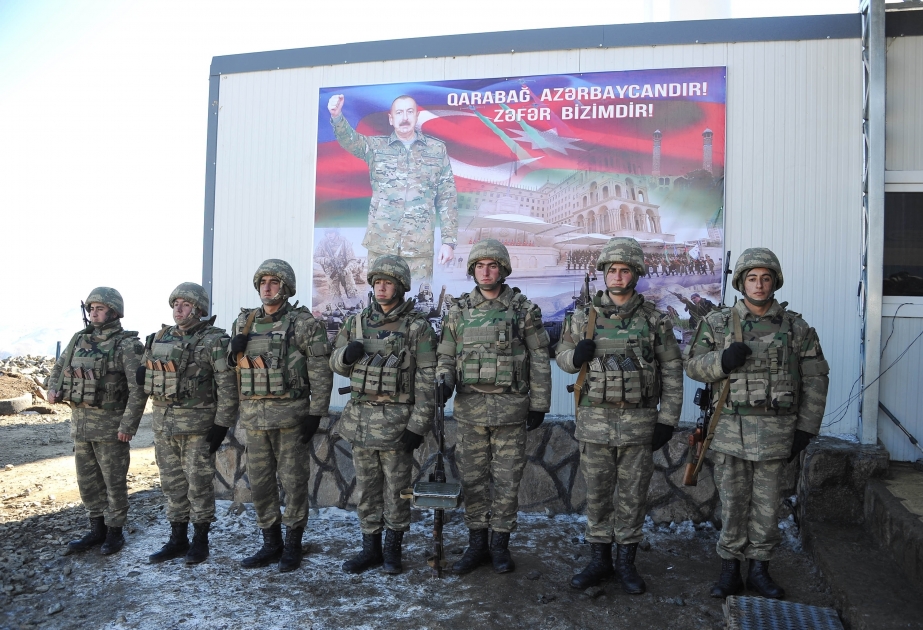 Militares azerbaiyanos sirven con orgullo en tierras liberadas