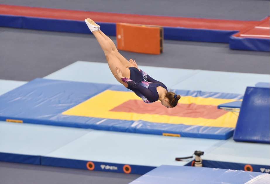 Se anuncian los finalistas del doble mini-trampolín femenino en la 28ª edición de las competiciones mundiales por grupos de edad