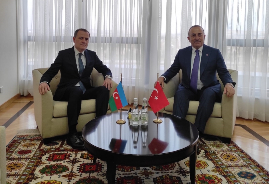 Azərbaycan və Türkiyənin xarici işlər nazirləri Aşqabadda görüşüblər