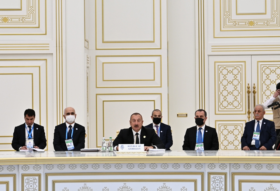 Prezident İlham Əliyev İƏT-in Zirvə Toplantısında Azərbaycanın son 18 ildə əldə etdiyi nailiyyətlərdən danışıb VİDEO