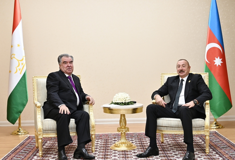 Le président Ilham Aliyev rencontre son homologue tadjik Emomali Rahmon VIDEO