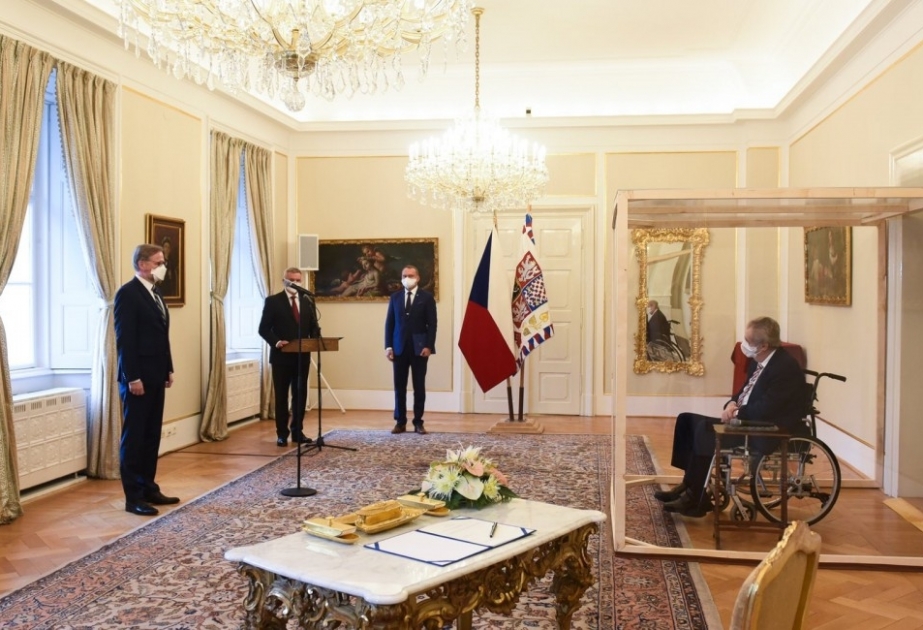 Чехия чествует нового главу правительства