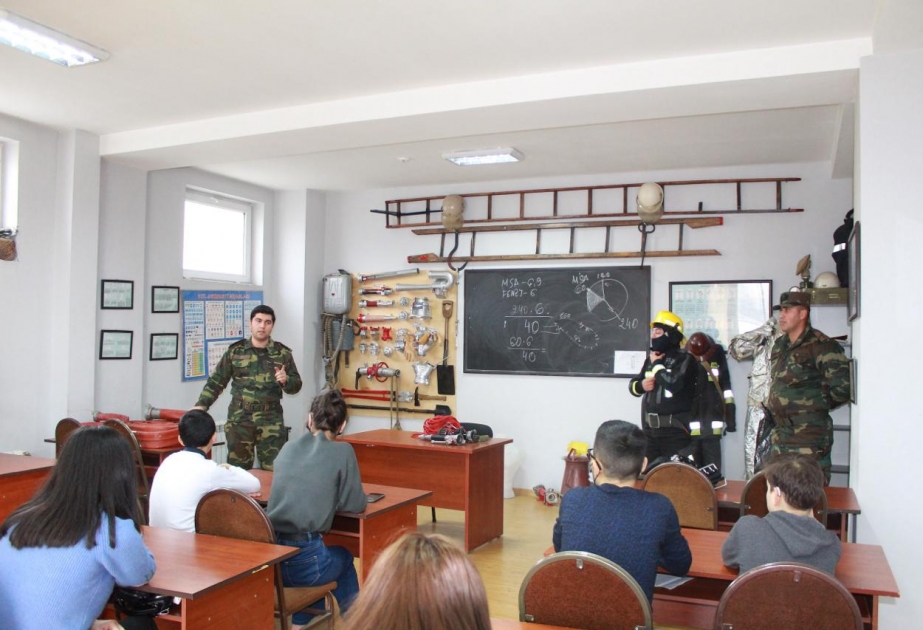 Şəkili gənclərə “Mülki Müdafiə” layihəsi təqdim edilib