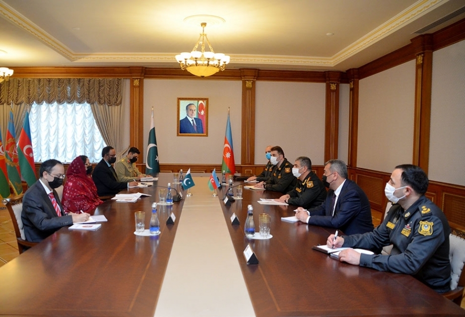 Azerbaijan, Pakistan discuss prospects for development of military cooperation