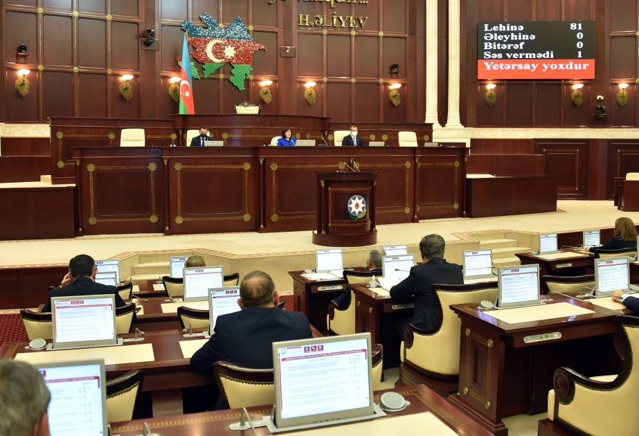 Dövlət Sosial Müdafiə Fondunun 2022-ci il büdcəsi üçüncü oxunuşda qəbul edilib