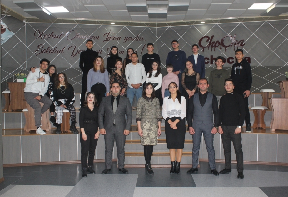Könüllü gənclərlə görüş keçirilib