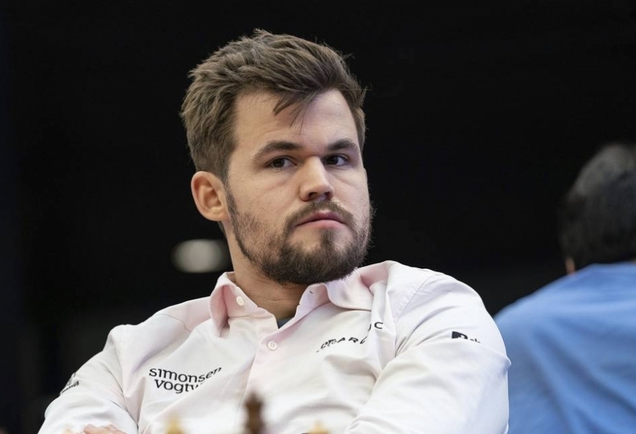 Carlsen extends lead after winning eighth game of World Chess Championship