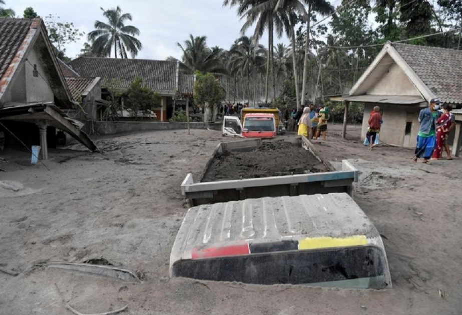 22 dead, 27 missing after volcanic eruption in Indonesia