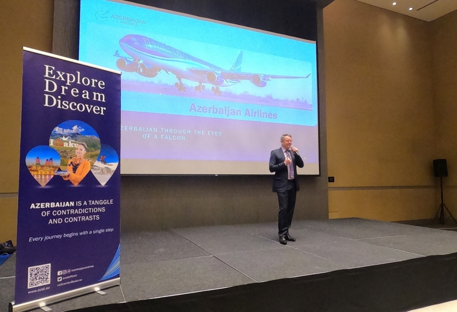 "Azerbaijan Airlines" organizó una presentación para los agentes de viajes de los EAU