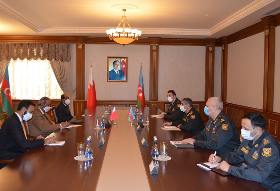 Azerbaiyán y Bahréin hablan de cooperación militar