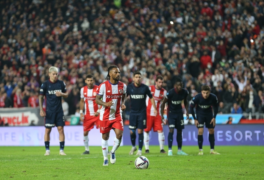 Trabzonspor's 27-match unbeaten run ends in Turkish league