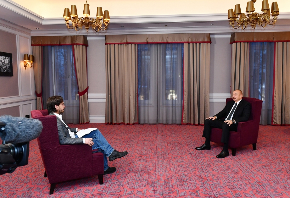 Prezident İlham Əliyev: Ermənistan sülh razılaşması üzərində işləməli və XXI əsrdə normal davranışa riayət etməlidir