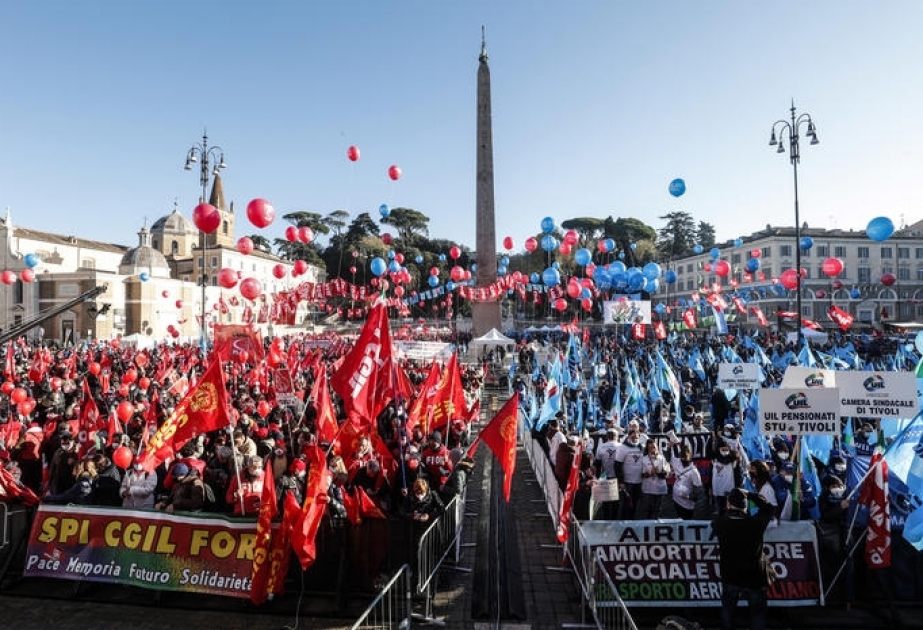 İtaliyada dövlət və özəl sektorda çalışanlar ümumi tətil ediblər