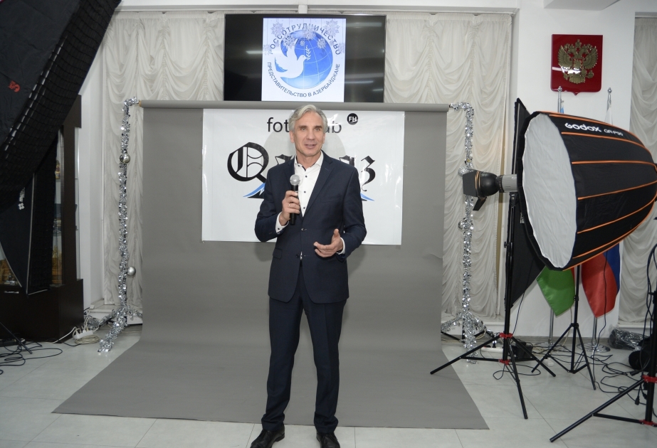 Club Internacional de Fotografía del Cáucaso se inaugura en la Casa Rusa de Bakú