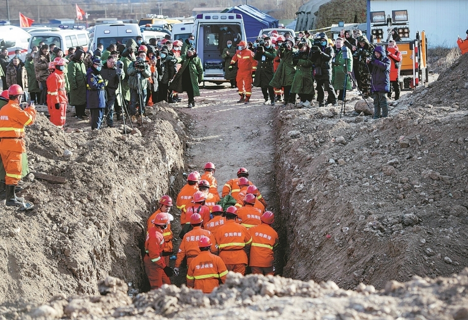 Two dead, 20 rescued after mine floods in north China