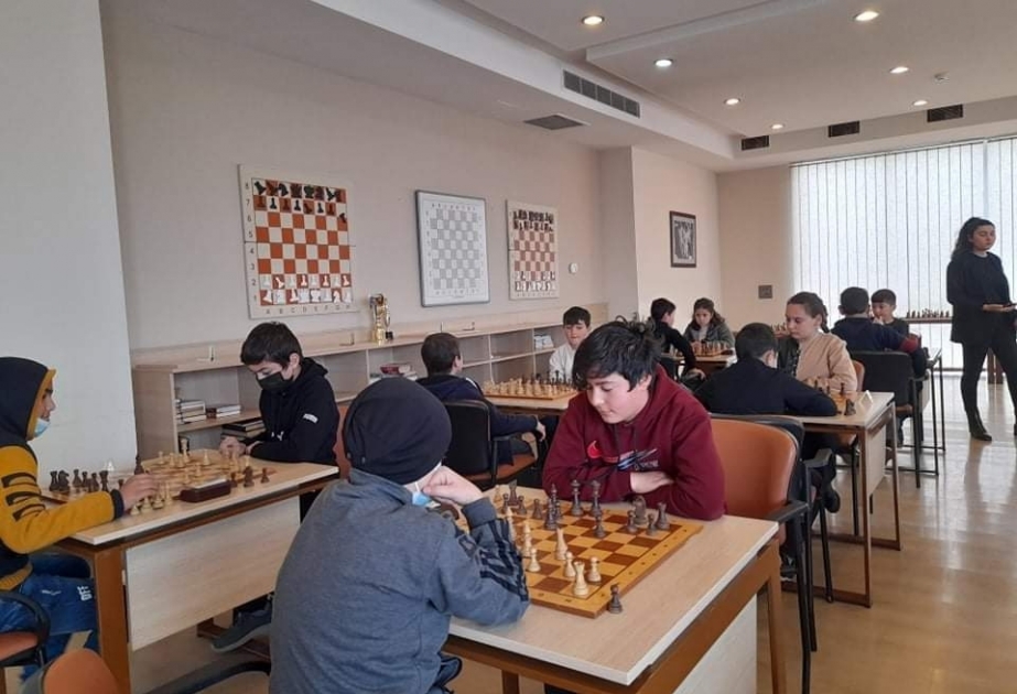 Marneulidə “Tea House” şahmat kursunun tələbələri kateqoriya yarışlarının qalibi olublar