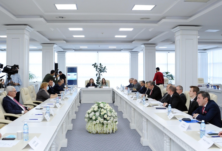 Bakıda regional təhlükəsizlik və iqtisadi əməkdaşlıq mövzusunda dəyirmi masa təşkil olunub