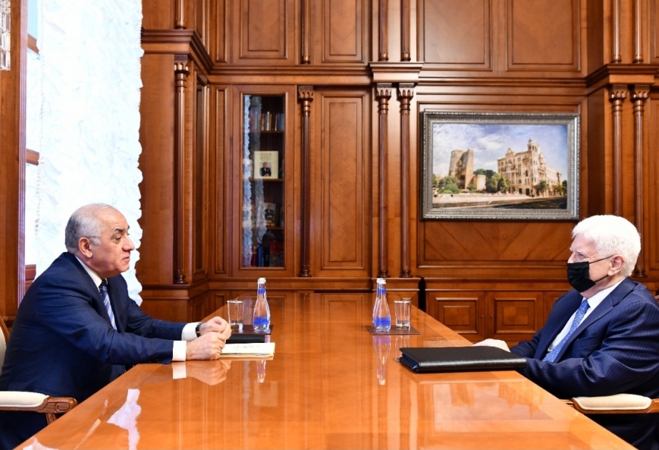 Premierminister Ali Asadov trifft russischen Botschafter in Aserbaidschan
