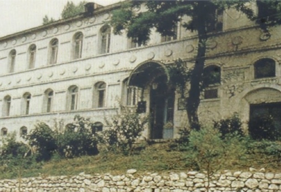 Vandalismo armenio en Shusha: Casa de Khurshudbanu Natavan