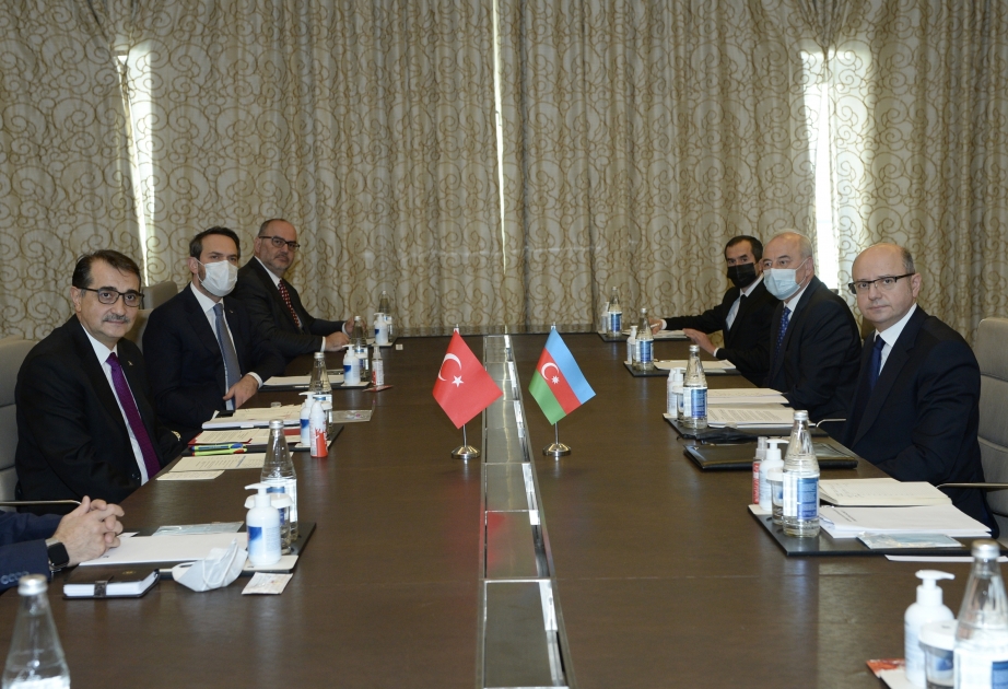 Energieminister von Aserbaidschan und Türkei treffen sich in Baku