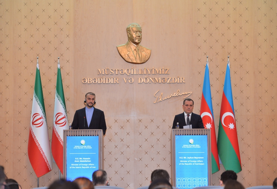 XİN Ceyhun Bayramovla Hüseyn Əmir Abdullahianın görüşü ilə bağlı məlumat yayıb