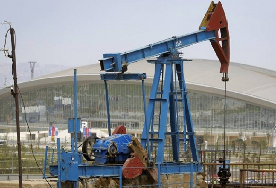 Azerbaijani oil price exceeds $77