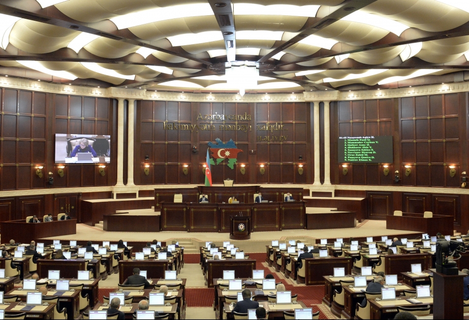 Comienza la sesión del Parlamento de Azerbaiyán