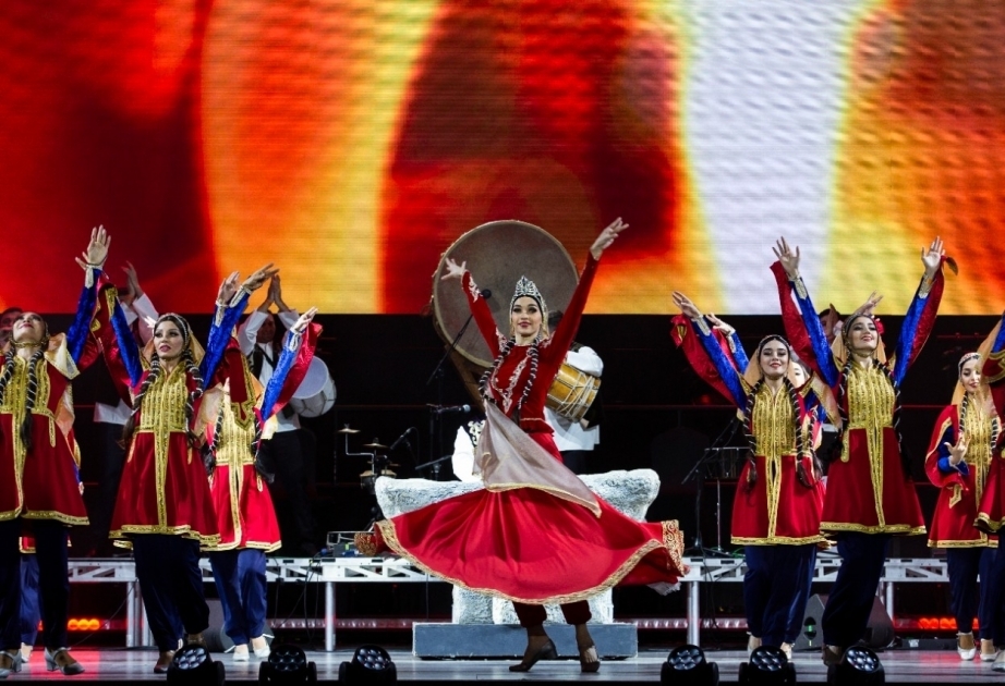 Expo 2020 de Dubái presenta una composición de danza "Danza y ritmos de Azerbaiyán"