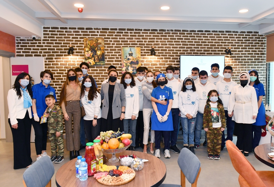 Mehriban Aliyeva besucht das von der Heydar Aliyev Stiftung gebaute Zentrum für Kinder mit Autismus-Spektrum-Störungen VIDEO
