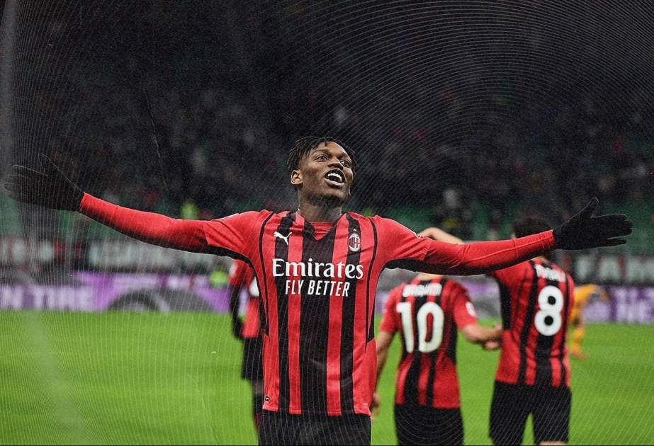 AC Milan beat AS Roma, move 1 point behind leaders Inter