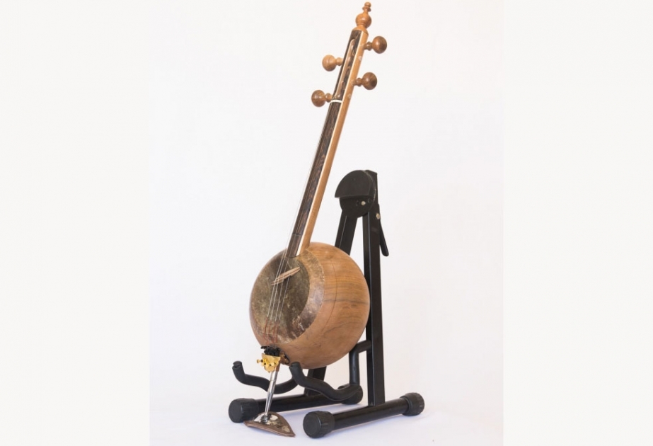 Kamancha - most melodious Azerbaijani folk instrument