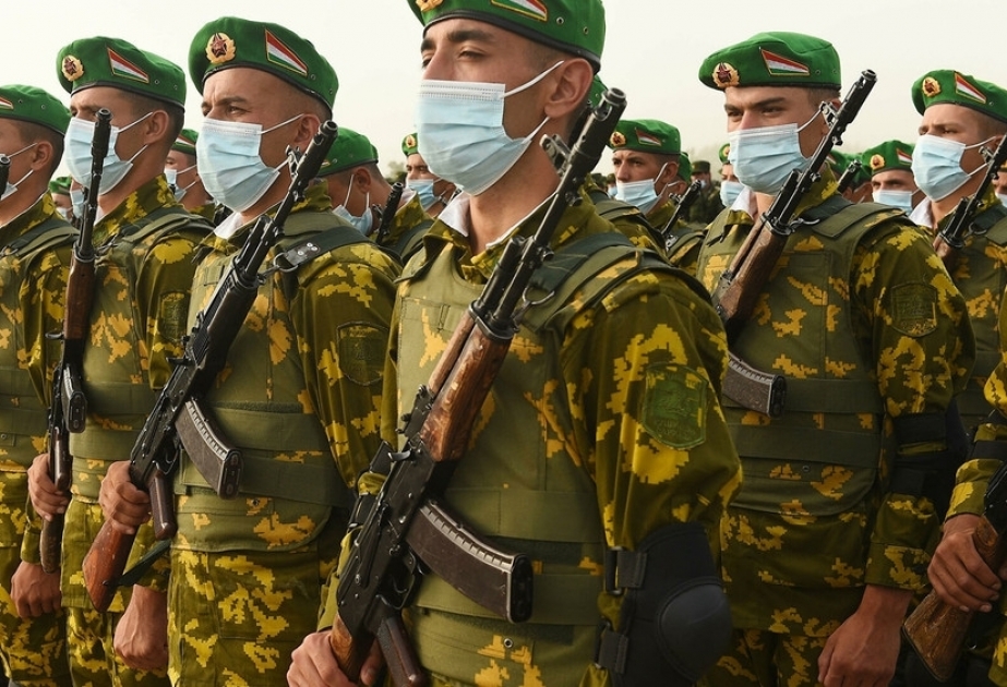 طاجكستان ترسل 200 جندي ضمن قوات حفظ السلام الى كازاخستان