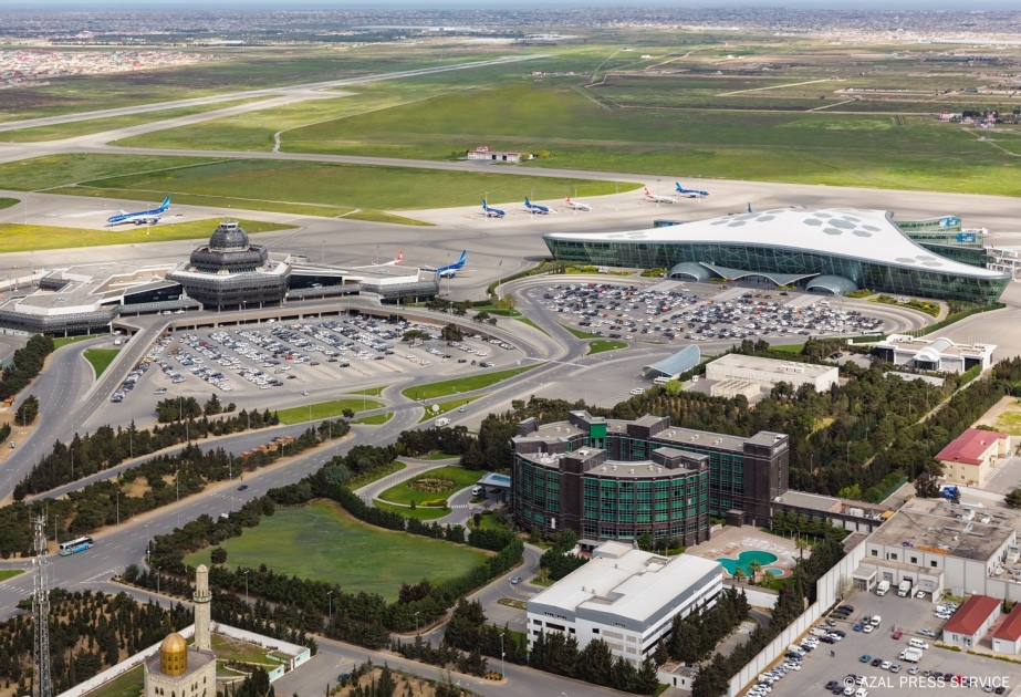 Los aeropuertos de Azerbaiyán atendieron a casi 3 millones de pasajeros en 2021

