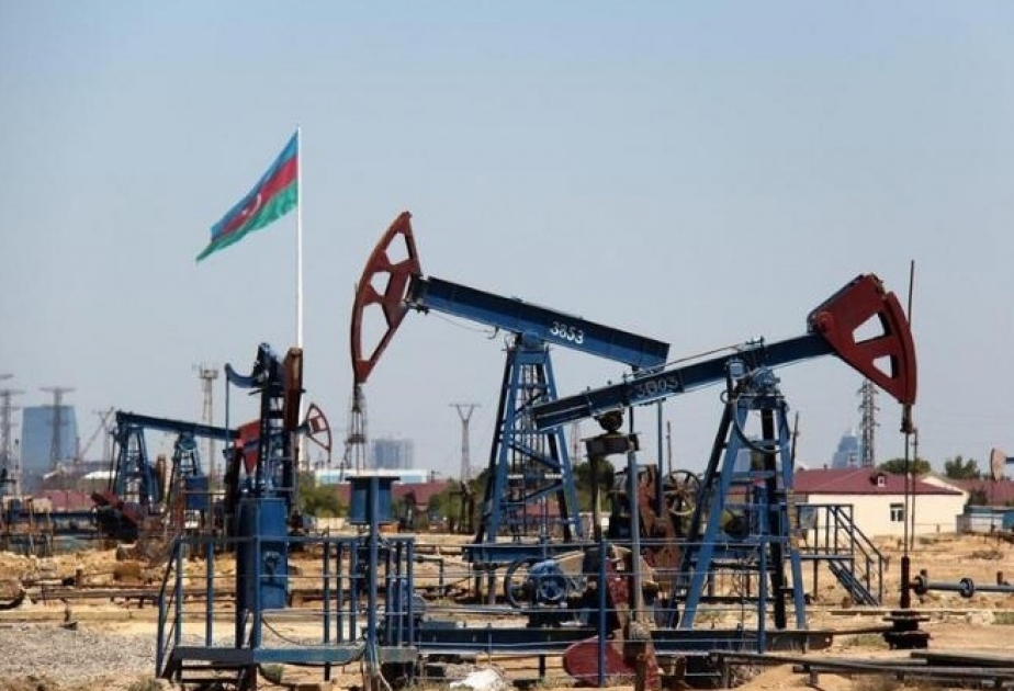 Azerbaijan produces 597,100 barrels of oil per day in December last year