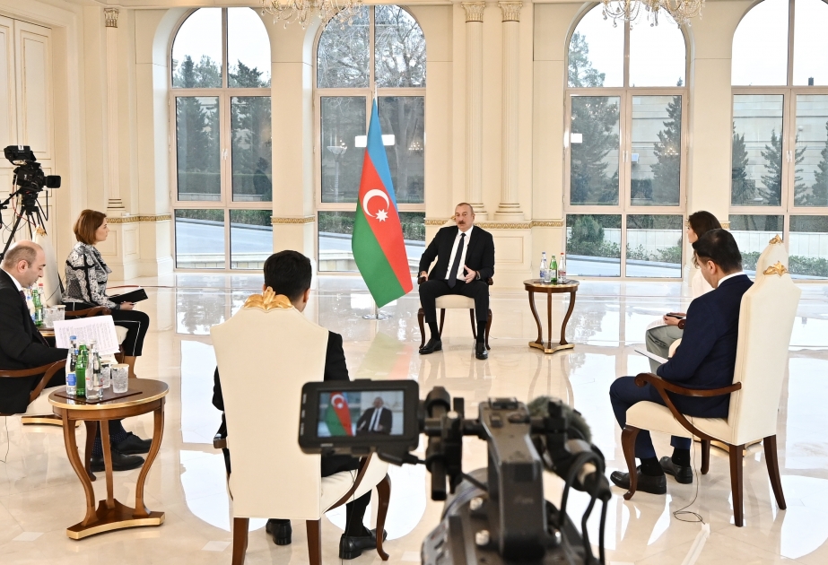 Präsident von Aserbaidschan: Wir werden Fürsorge für Märtyrer-Familien auch weiterhin im Mittelpunkt halten
