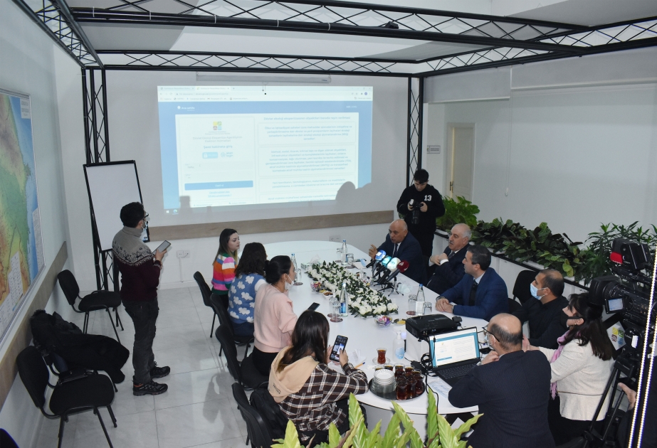 Ötən il yaşıllıqların götürülməsinə dair 1018 müraciətə müsbət rəy verilib