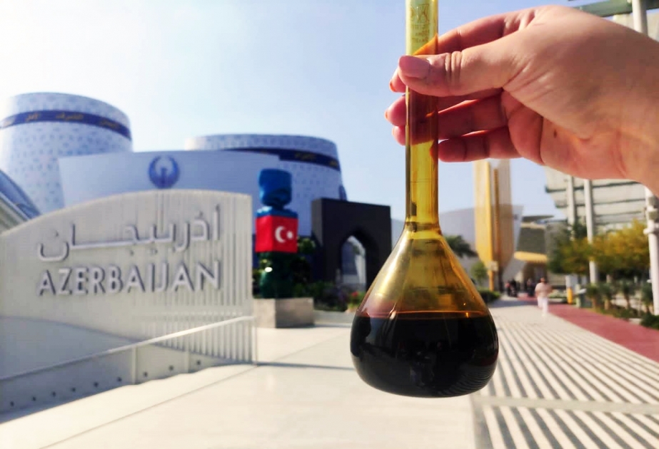 Naftalán se presenta en la exposición internacional "Expo 2020 Dubai"