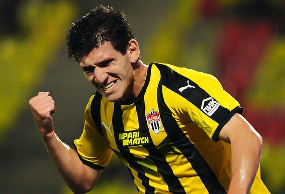 “Neftçi” ölkə xaricində çıxış edən azərbaycanlı futbolçuya təklif göndərib